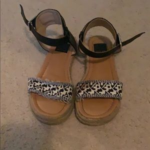 Girls sandals